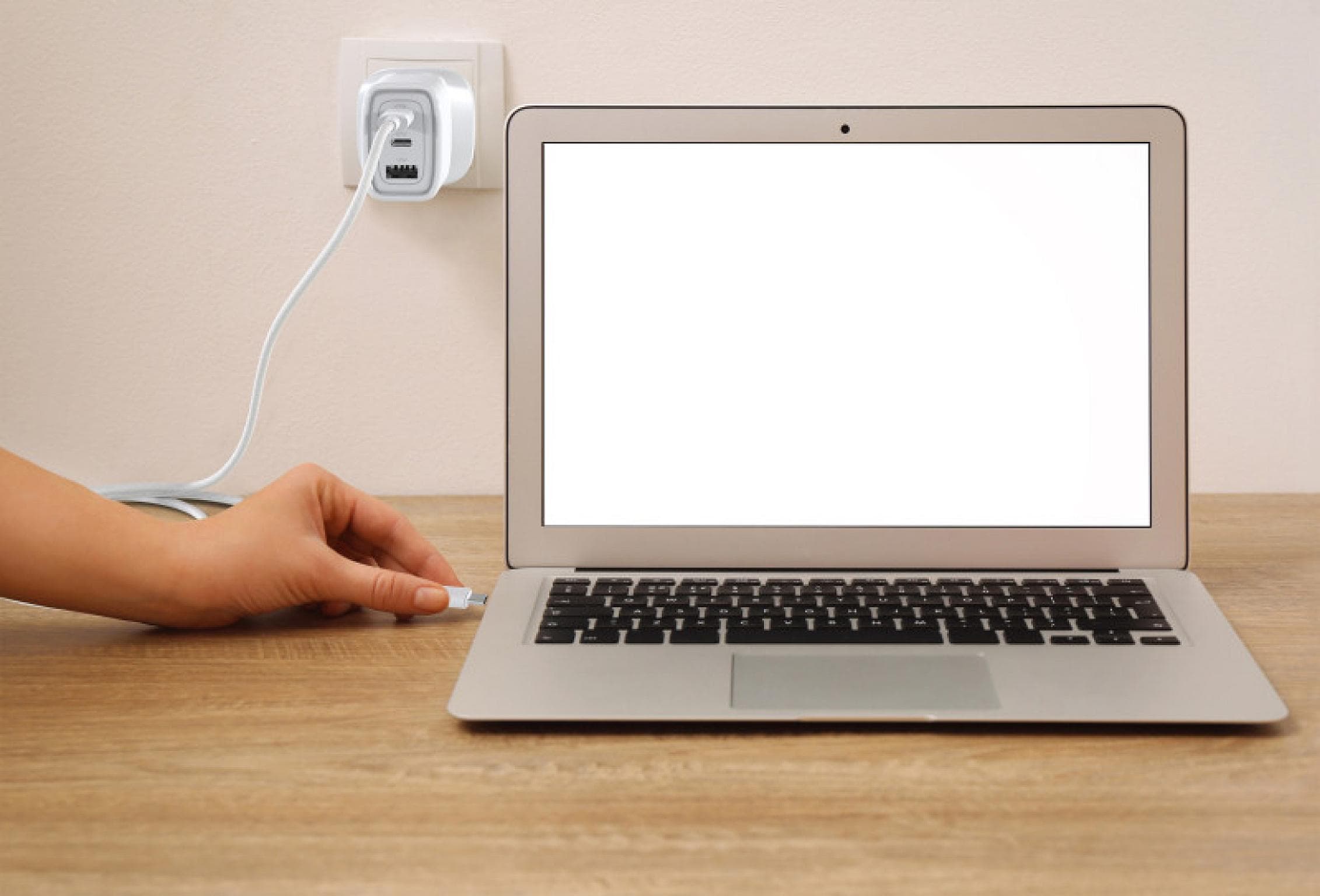 67W Dual USB-C & USB-A Power Adapter (GaN III)